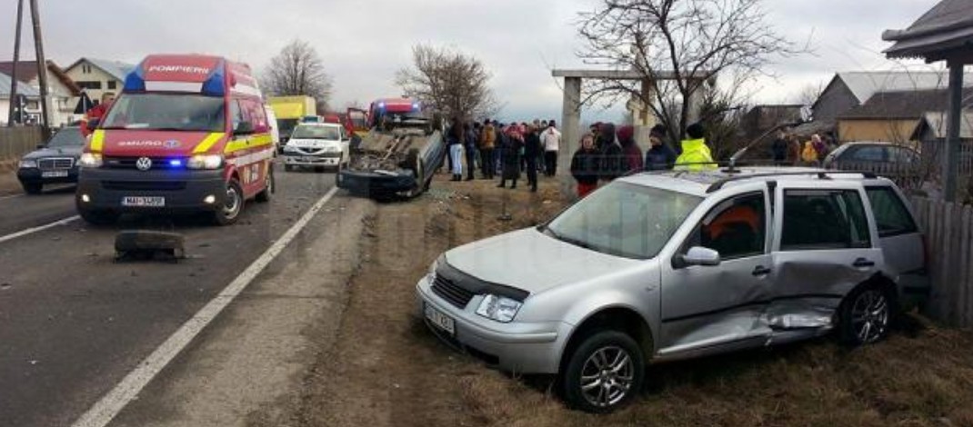 Accident în care au fost implicate trei maşini, soldat cu şapte victime accident_danila