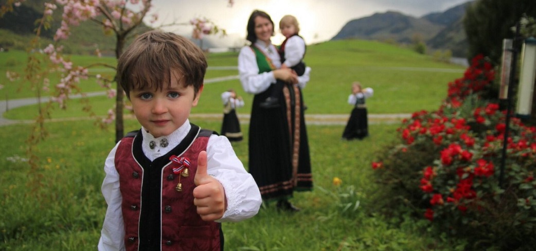 Bebelușul familiei Bodnariu s-a întors acasă Bebelușul familiei Bodnariu s-a întors acasă