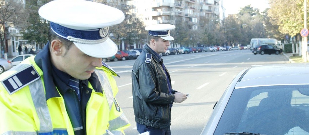 Razie organizată de poliție în zona Rădăuți razie_politisti_obiectivi