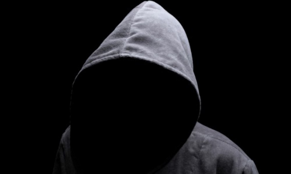 Un suspect a fost reținut în cazul incendierilor de mașini suspect