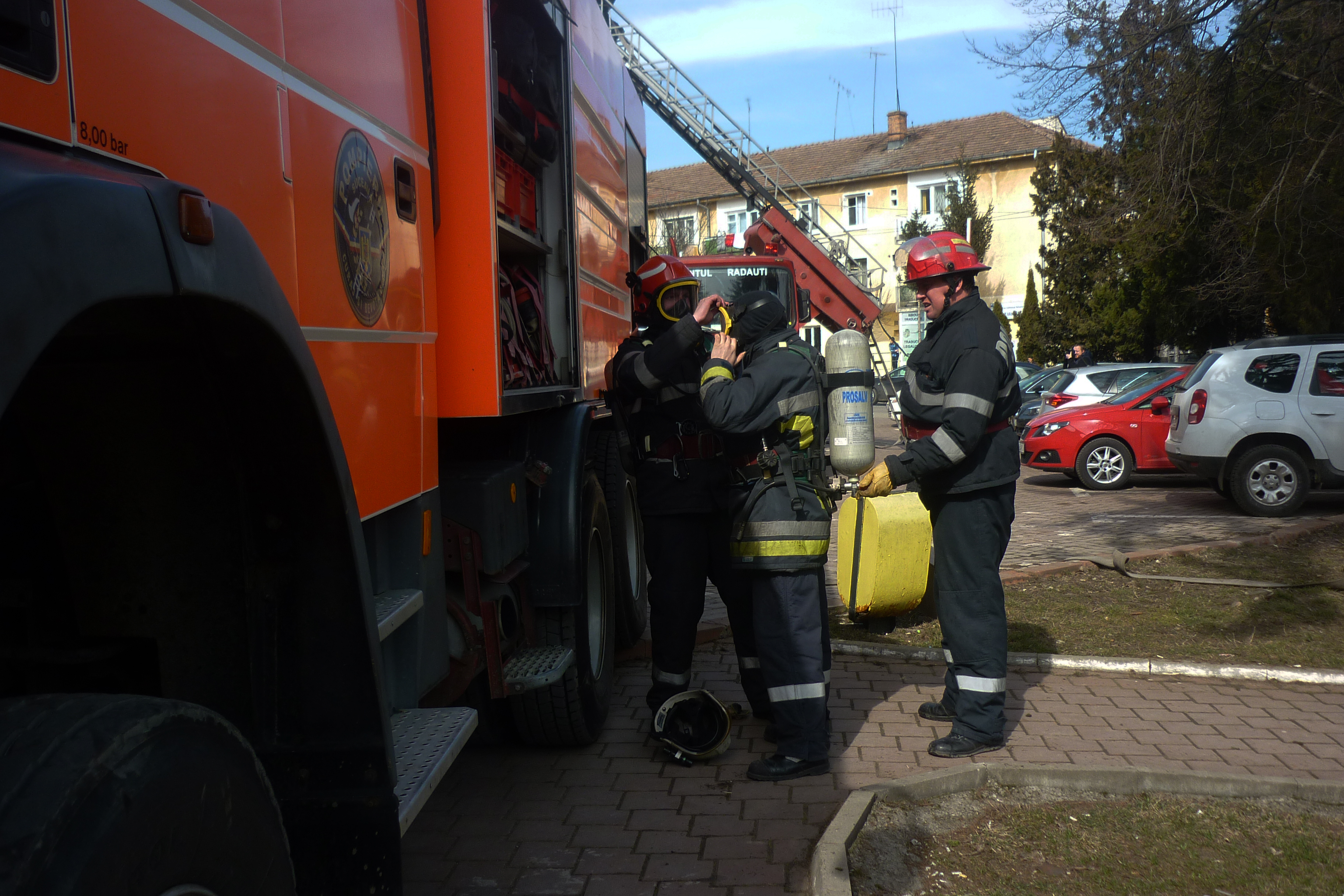 Incendiu la o școală din Rădăuți incendiu la o școală generală rădăuți