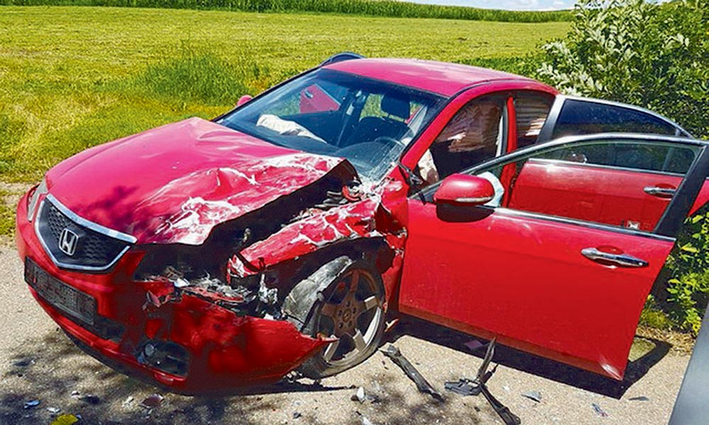 o-mama-cu-bebelusul-ei-au-ajuns-la-spital-urma-unui-accident