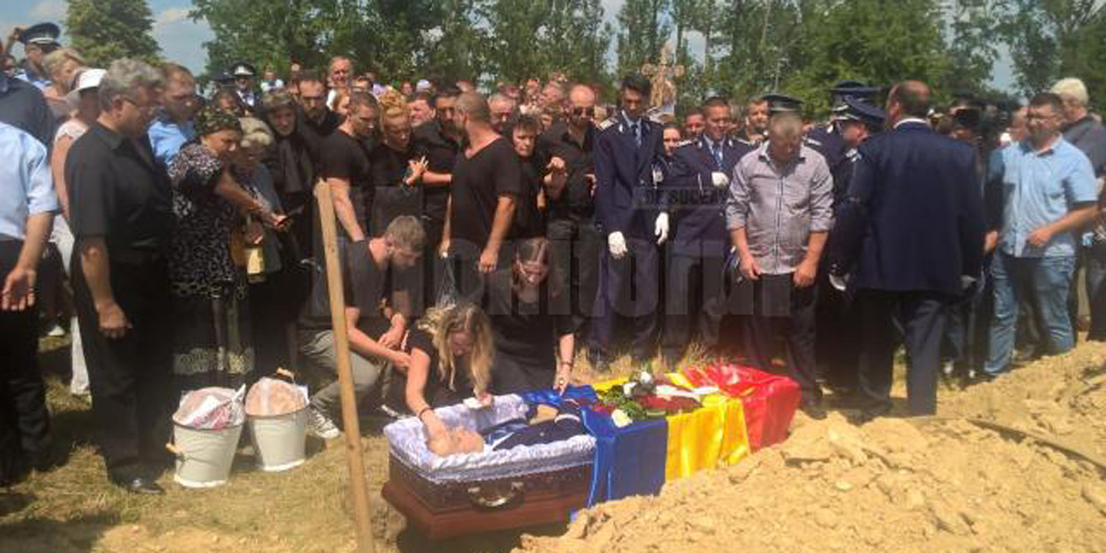 Polițistul ucis, condus astăzi pe ultimul drum politistul-ucis-condus-astazi-pe-ultimul-drum