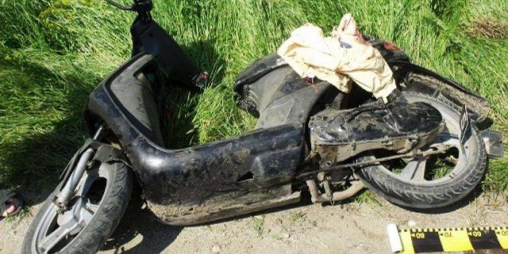 Iaslovăț: beat și fără permis, a ajuns cu mopedul în șanț iaslovat-beat-si-fara-permis-ajuns-cu-mopedul-sant