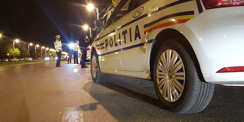 A văzut poliția în trafic și s-a mutat pe bancheta din spate politia-trafic-mutat-pe-bancheta-din-spate