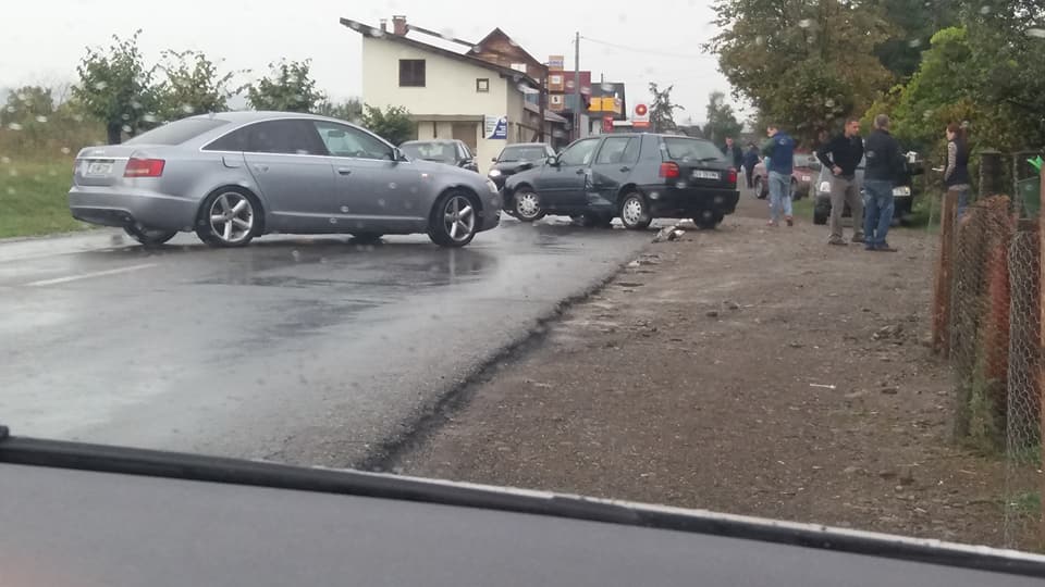 FOTO ultimă oră: Accident în Vicovu de Jos accident-vicovu-de-jos-golf-2