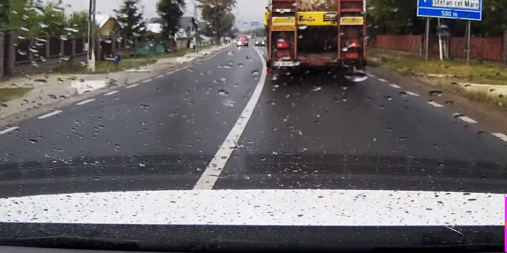 VIDEO! Accident între un autoturism și un tir video-accident-intre-un-autoturism-si-un-tir