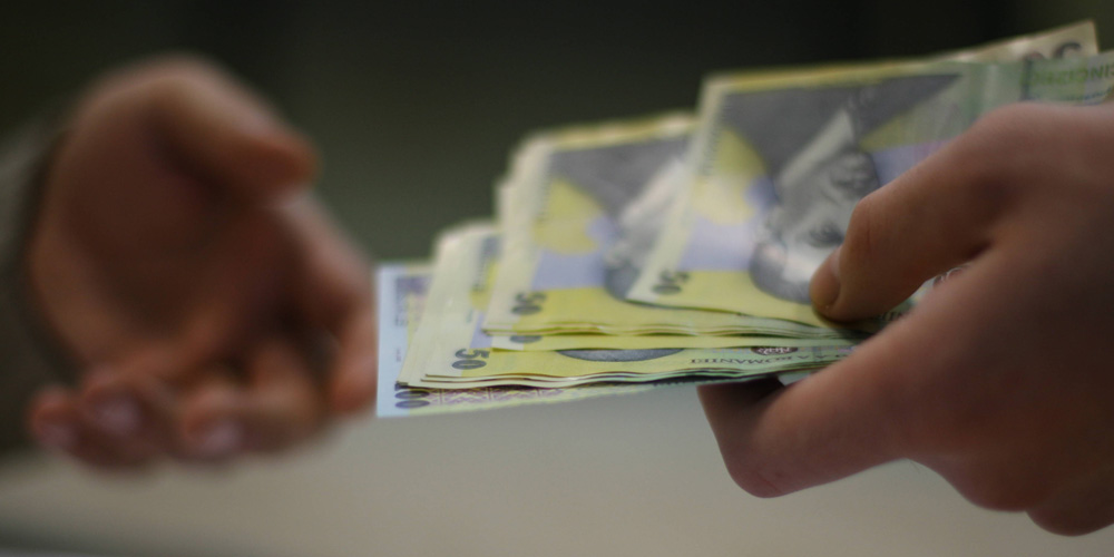 Salariul MINIM BRUT CREȘTE la 1.900 lei salariul-minim