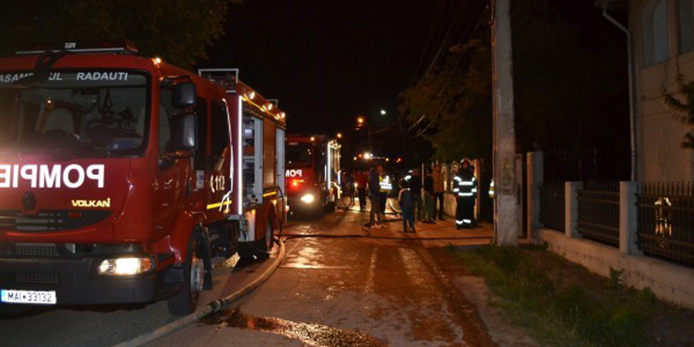 un-barbat-murit-intr-un-incendiu-puternic-la-siret