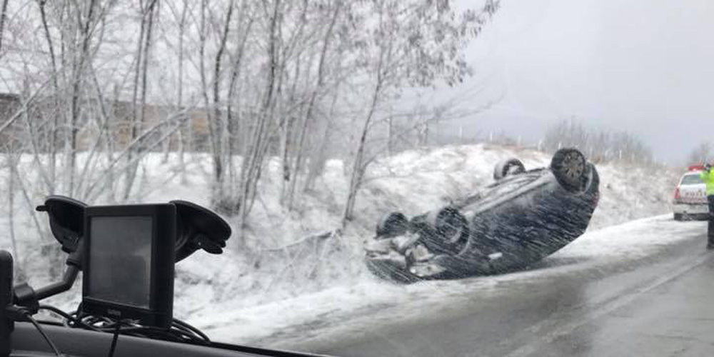 Au început accidentele din cauza zăpezii și a vitezei au-inceput-accidentele-din-cauza-zapezii-si-vitezei-2