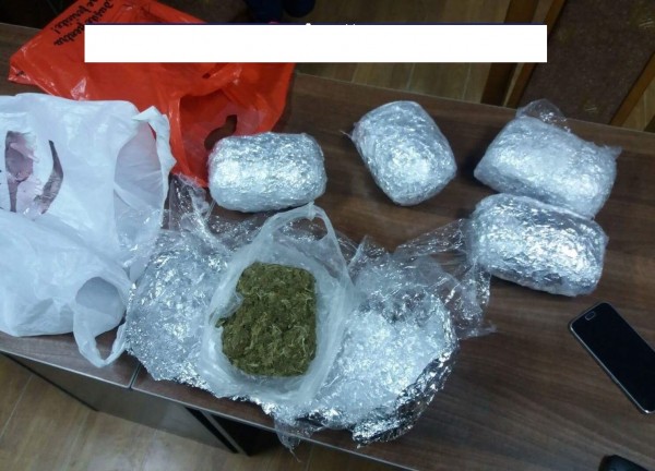 Tanar din Volovat arestat ca detinea 1 kilogram cannabis canabis-volovat