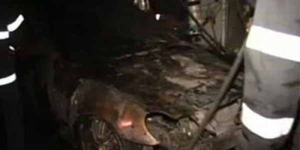 Un autoturism Audi A6 a ars in Radauti audi-incendiat-radauti