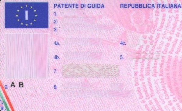Barbat din Vicovu de Sus prins cu permis de conducere italian fals permis-italian-fals