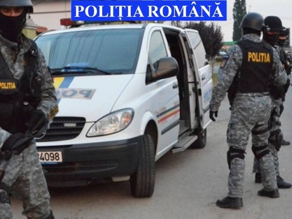 Perchezitii la sediul Schweighofer Radauti si la institutii silvice, intr-un dosar ce vizeaza mafia lemnului perchezitii-lemn-schweighofer