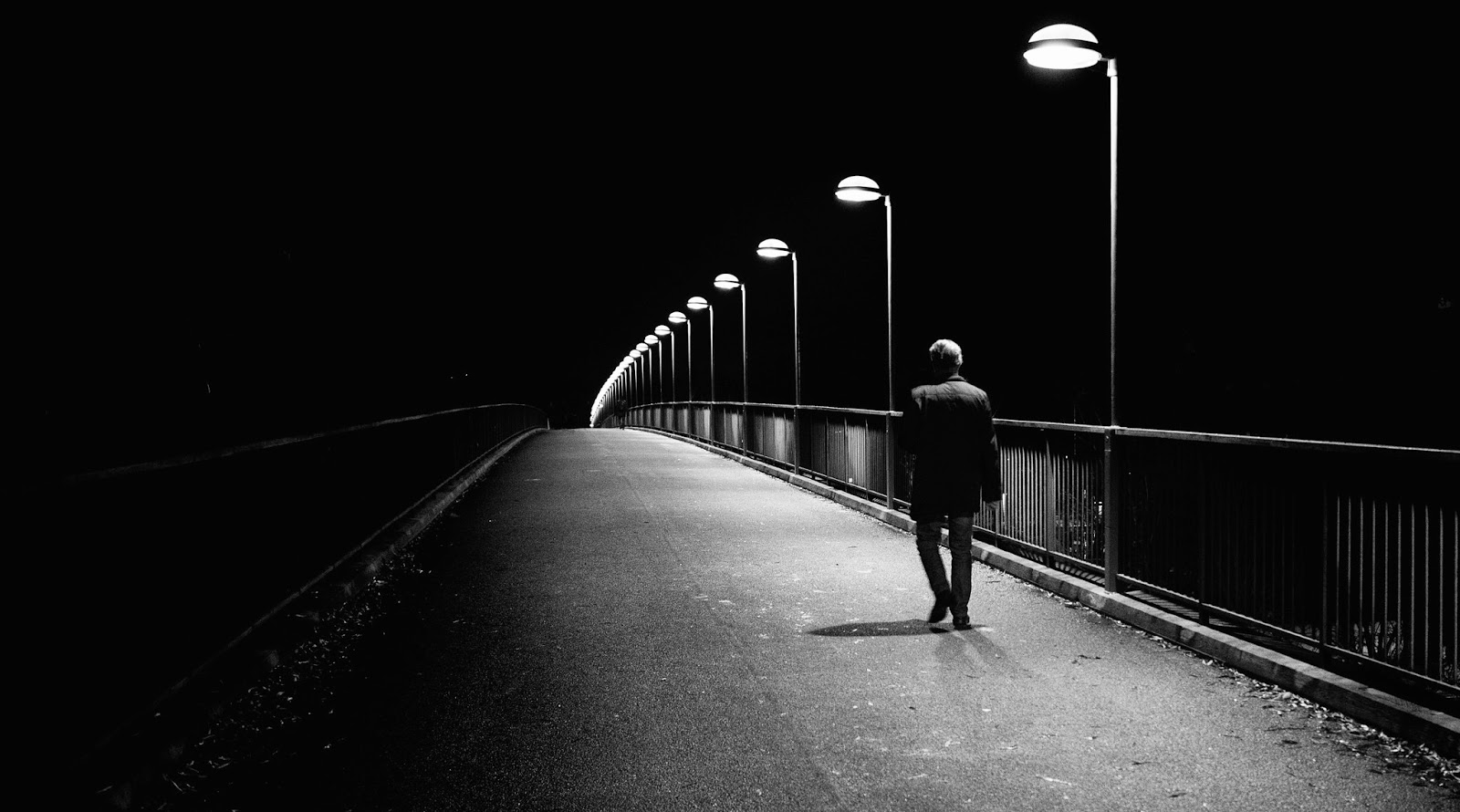 Tentativă de suicid în Rădăuți, chiar de ziua de naștere suicid-tentativa-radauti