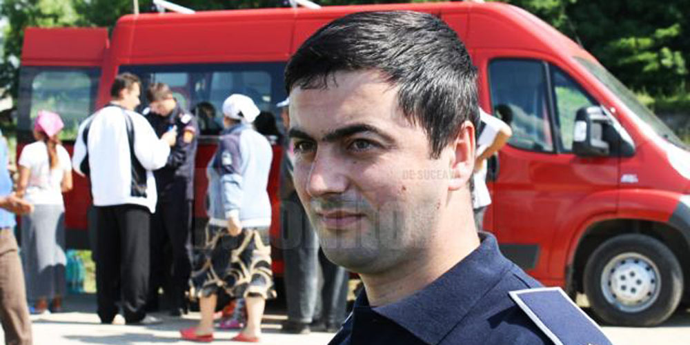Un polițist șef de secție va fi directorul Centrului pentru Imigranți Rădăuți un-politist-sef-de-sectie-va-fi-directorul-centrului-pentru-imigranti-radauti