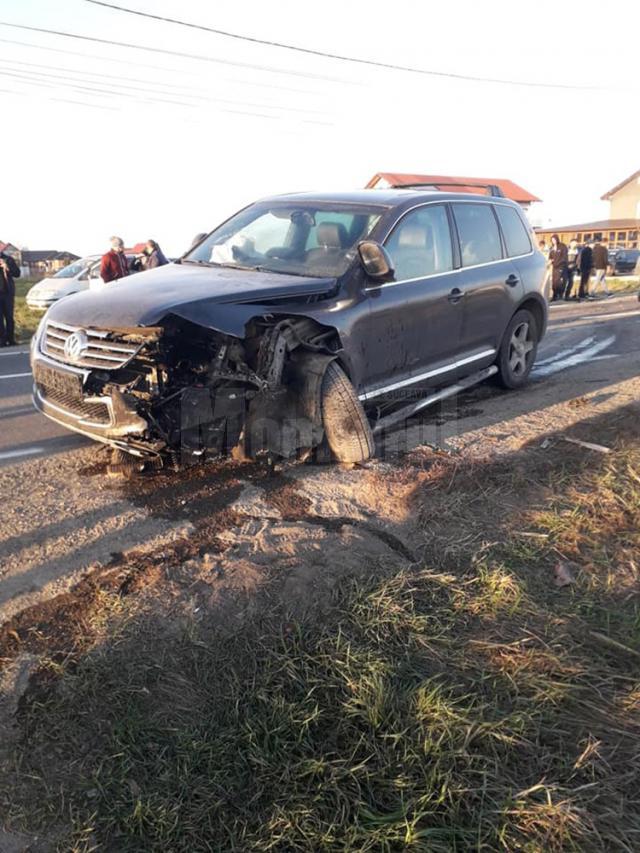 Trei persoane au fost rănite în urma unei depășiri neregulamentare trei-persoane-au-fost-ranite-in-urma-unei-depasiri-neregulamentare