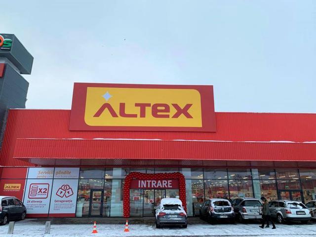 Jaf în 3 minute la magazinul Altex din E-gros jaf-in-3-minute-la-magazinul-altex-din-e-gros