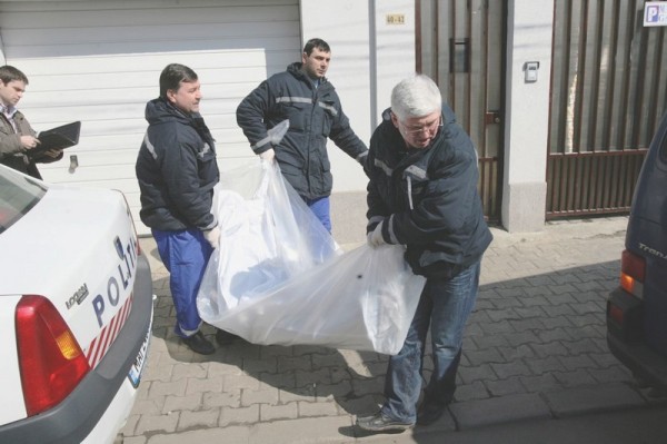 Un bărbat de 52 de ani a murit în drum spre spital un-barbat-de-52-de-ani-a-murit-in-drum-spre-spital