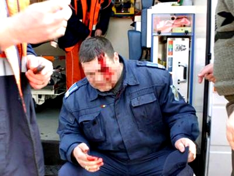 un-jandarm-a-fost-batut-intr-un-local-iar-agresorul-a-scapat-de-arest