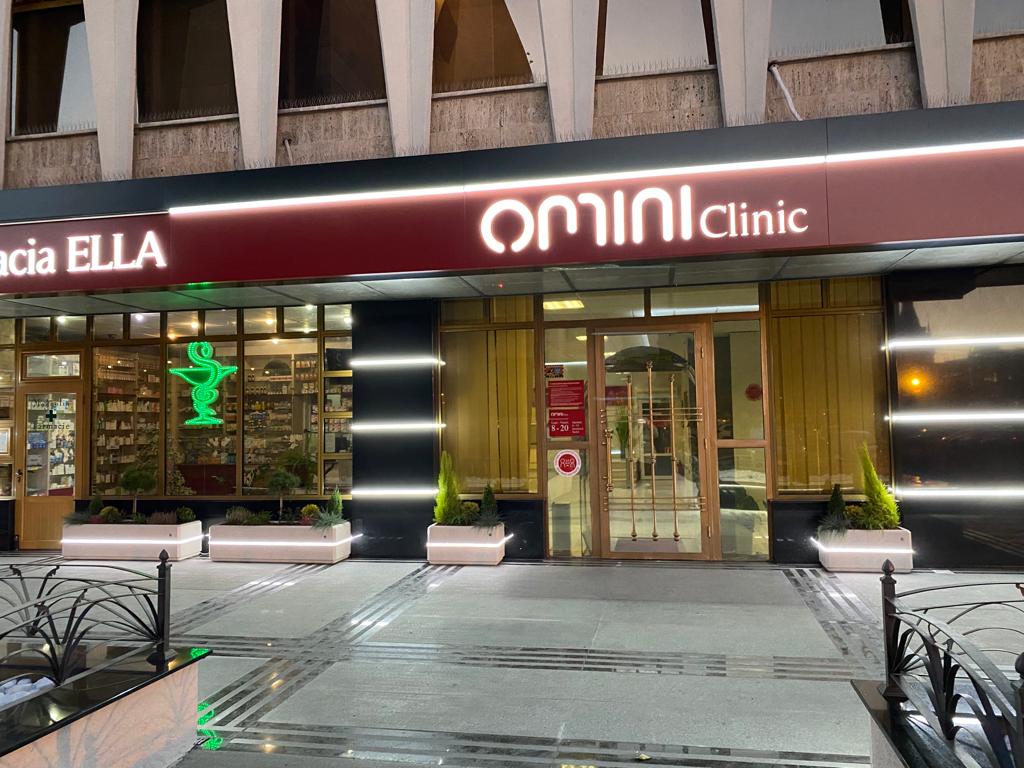 După o investiție de peste un sfert de milion de euro, OMINI CLINIC devine primul HUB medical de chirurgie estetică din nord-estul României După o investiție de peste un sfert de milion de euro, OMINI CLINIC devine primul HUB medical de chirurgie estetică din nord-estul României