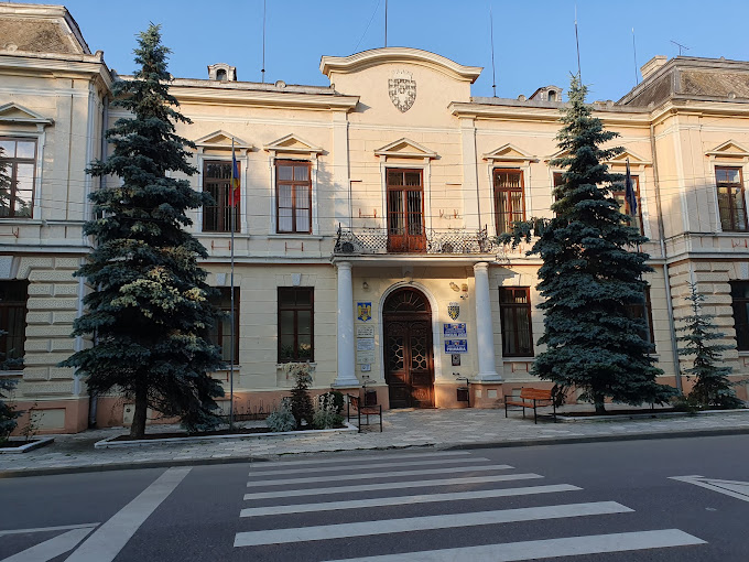 Oamenii de afaceri din Rădăuți nemulțumiți de întârzieri și blocaje datorate departamentului de urbanism din cadrul Primăriei Oamenii de afaceri din Rădăuți nemulțumiți de întârzieri și blocaje datorate departamentului de urbanism din cadrul Primăriei