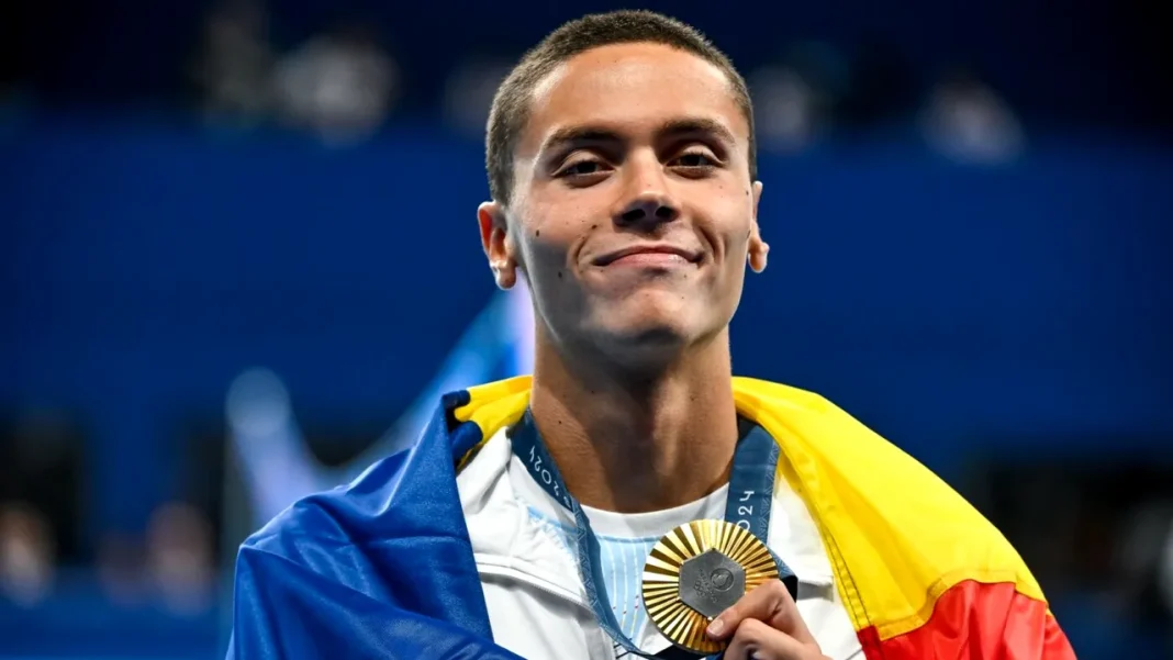 JO 2024: David Popovici câștigă aurul la 200 m liber, primul titlu olimpic pentru România după 20 de ani JO 2024: David Popovici câștigă aurul la 200 m liber, primul titlu olimpic pentru România după 20 de ani