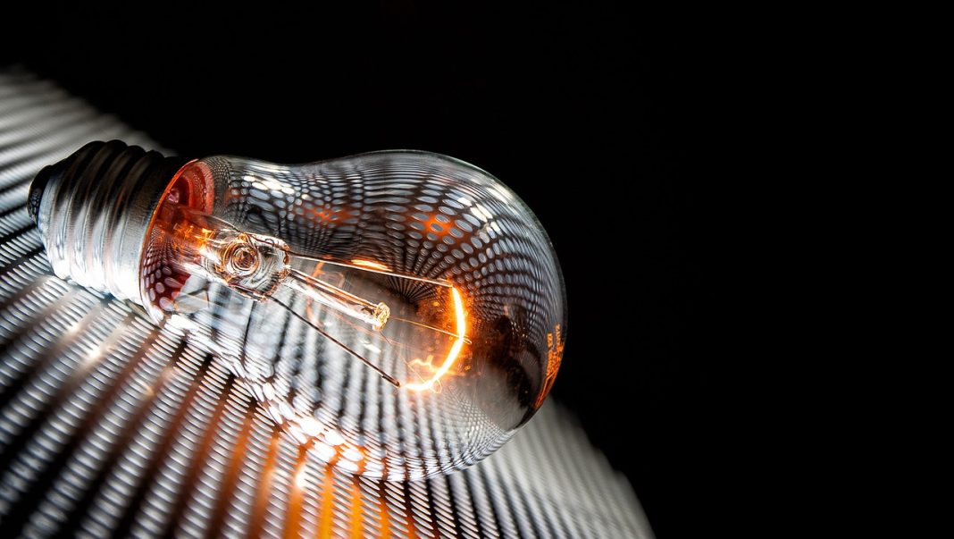 Tarifele la energie electrică ar putea crește cu peste 50% din martie 2025 Tarifele la energie electrică ar putea crește cu peste 50% din martie 2025