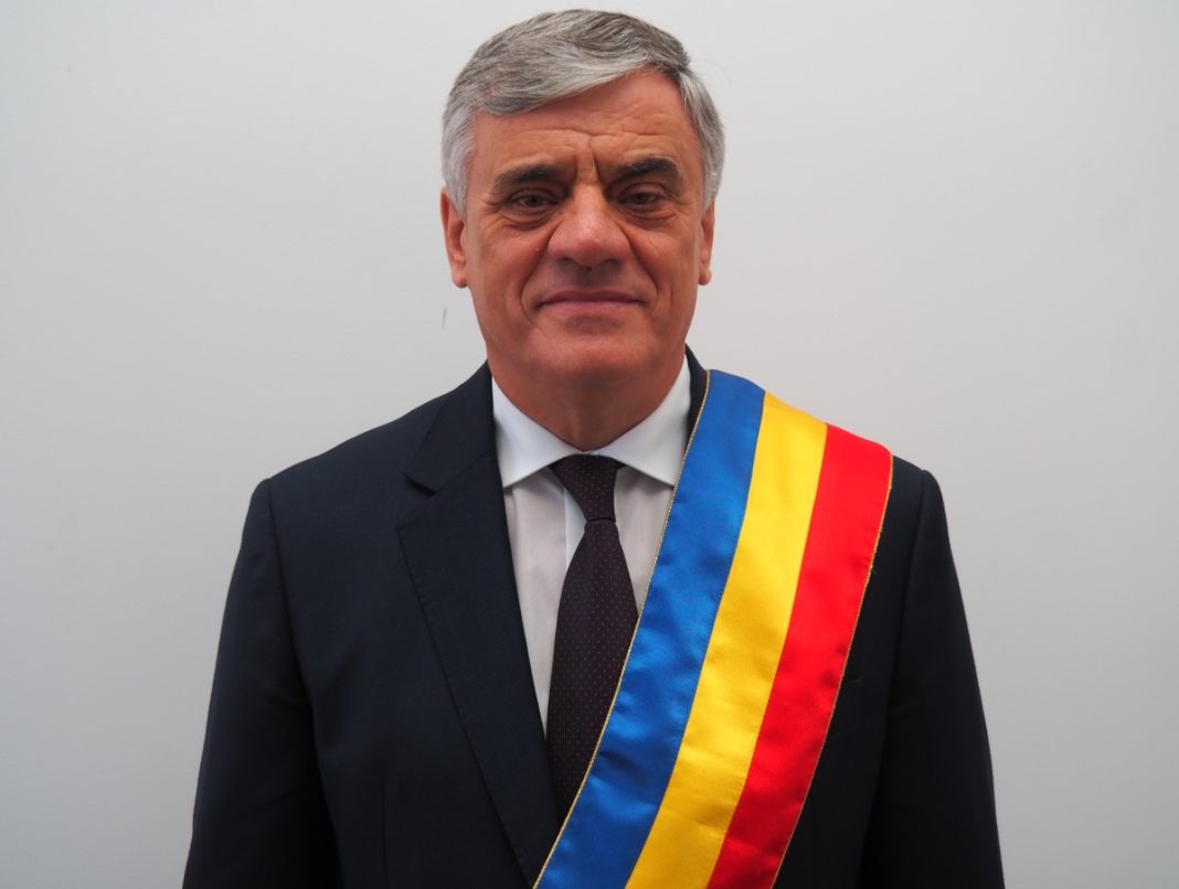 Percheziții la Primăria Dumbrăveni în dosarul actelor false Percheziții la Primăria Dumbrăveni în dosarul actelor false